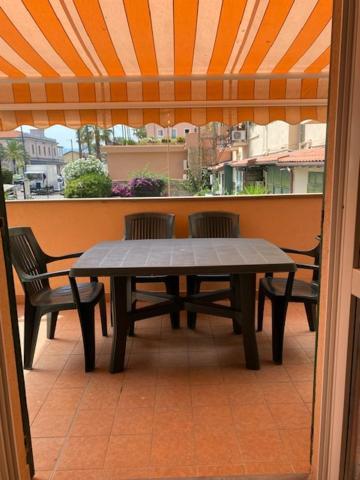 The Shell Apartment Bordighera Dış mekan fotoğraf